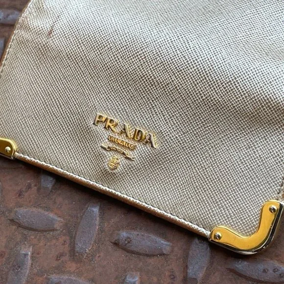 Prada Wallet Tri Fold Gold Tone Leather Card Holder Purse Made in Italy authenti - Picture 9 of 14